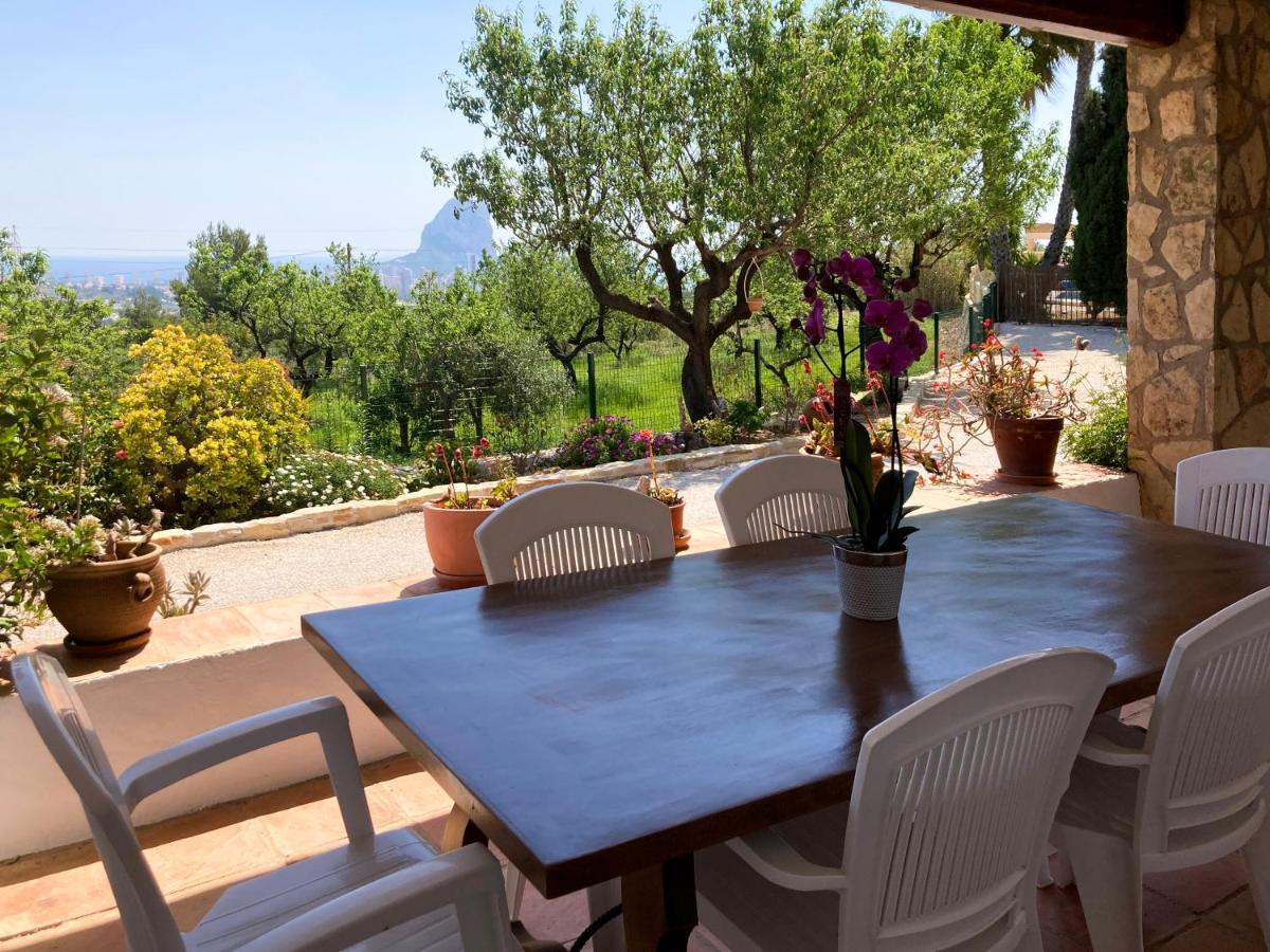 Chalet situado en una zona muy tranquila de Calpe Exterior foto